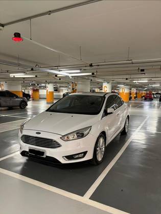 FORD FOCUS 2.0 TITANIUM 16V FLEX 4P POWERSHIFT FORD FOCUS 2.0 TITANIUM 16V FLEX 4P POWERSHIFT